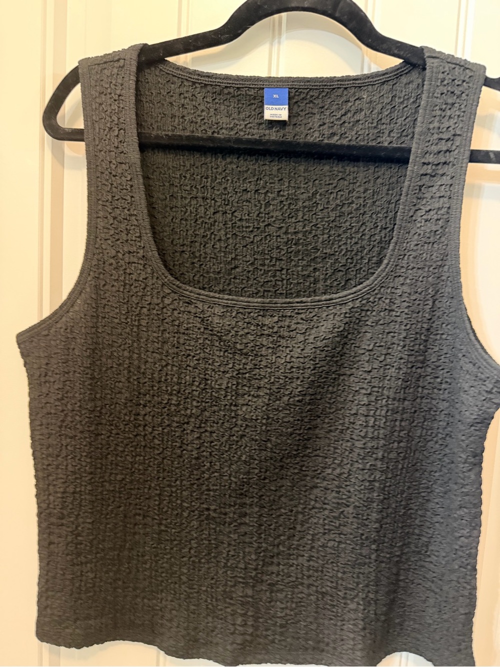 Old Navy Black Textured Scoop Neck Tank